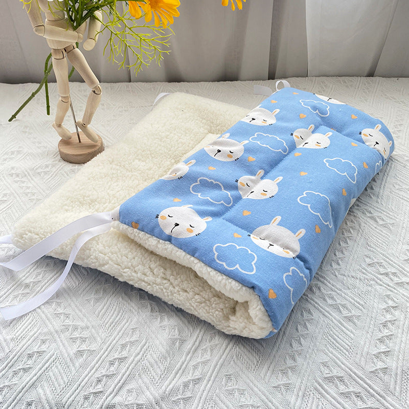 Tie-On Cat Cage Platform Pad - Rabbit pattern on Blue background (30x50cm)